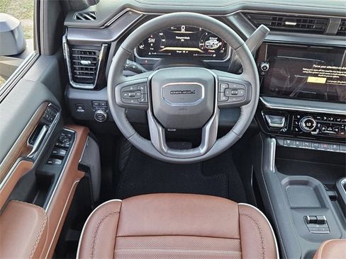 New 2026 GMC Sierra 2500 Denali Ultimate image 11