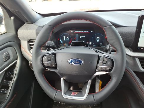 New 2026 Ford Explorer ST w/ Sun And Sound Package image 13