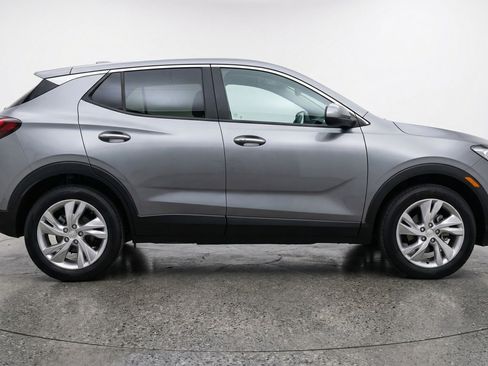 Used 2025 Buick Encore GX Preferred FWD image 11