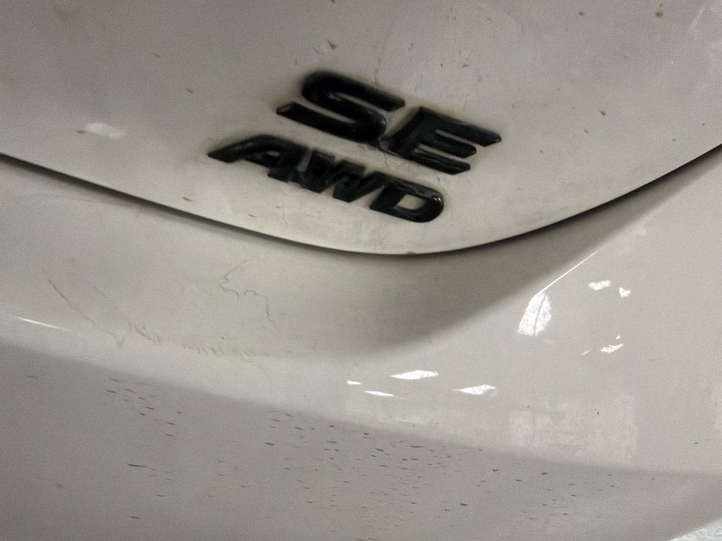 Used 2024 Toyota Camry SE w/ Convenience Package AWD/4WD image 8