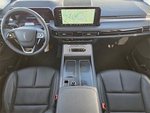 New 2026 Lincoln Aviator 2WD image 24