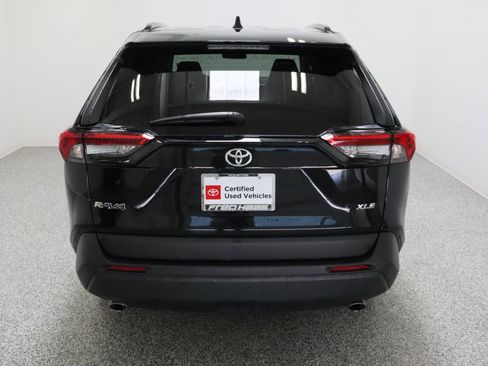 Certified 2025 Toyota RAV4 XLE FWD image 8