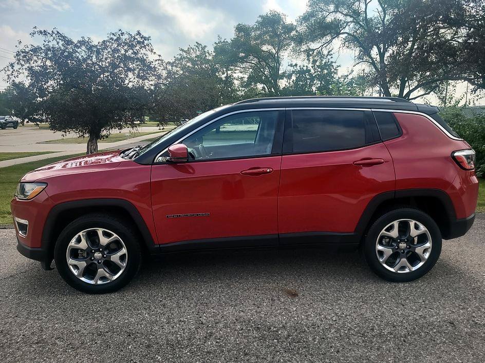 Used 2021 Jeep Compass Limited AWD/4WD image 3