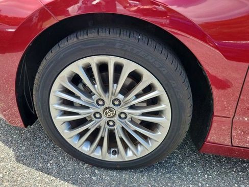 Certified 2020 Toyota Avalon Limited w/ Advanced Safety Package FWD image 17