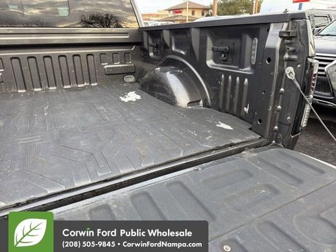 Used 2015 Ford F150 Platinum w/ Equipment Group 701A Luxury image 32