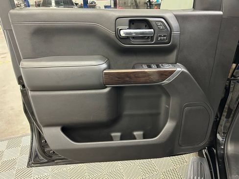 Used 2020 GMC Sierra 1500 SLT AWD/4WD image 21