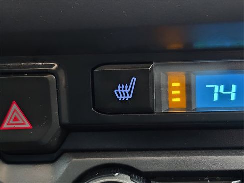 Used 2023 Toyota Tacoma TRD Off-Road w/ TRD Premium Off Road Package image 33