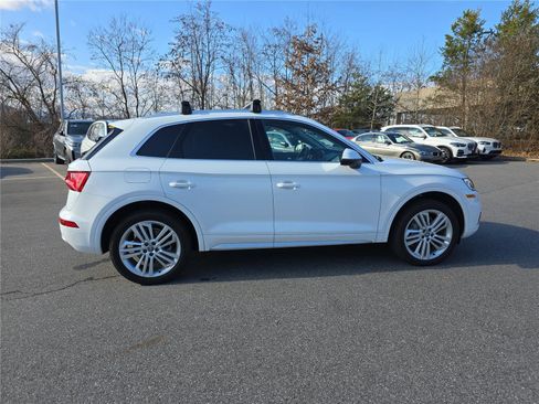 Used 2018 Audi Q5 Prestige image 2