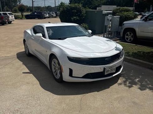 Used 2021 Chevrolet Camaro LS RWD image 3