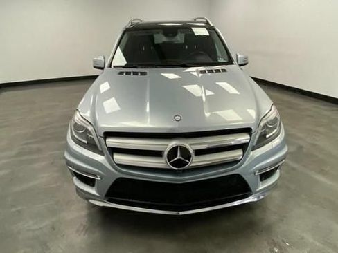 Used 2015 Mercedes-Benz GL 550 4MATIC image 7
