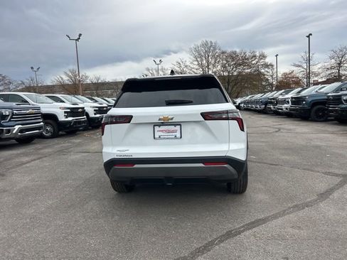 New 2026 Chevrolet Equinox LT image 4