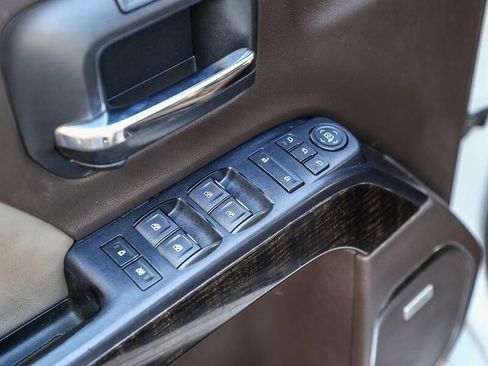 Used 2015 GMC Sierra 3500 Denali w/ Duramax Plus Package image 32