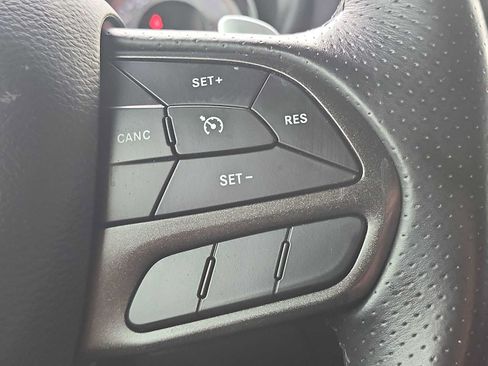 Used 2022 Dodge Challenger R/T Scat Pack RWD image 28