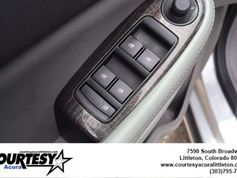 Used 2016 Chevrolet Malibu LT FWD image 21