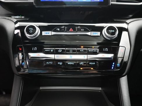 Used 2021 Ford Explorer ST w/ Equipment Group 401A AWD/4WD image 19