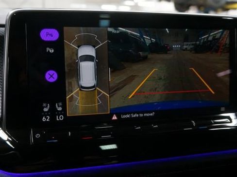 Certified 2025 Volkswagen Atlas Cross Sport SEL Premium R-Line image 20