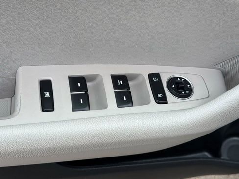 Used 2018 Hyundai Sonata SE image 14