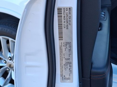 Certified 2024 Dodge Durango GT image 27