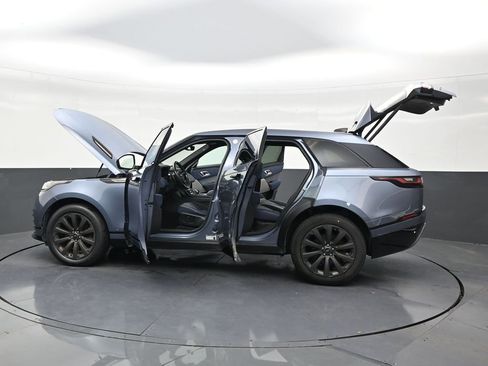 Used 2021 Land Rover Range Rover Velar R-Dynamic S AWD/4WD image 30