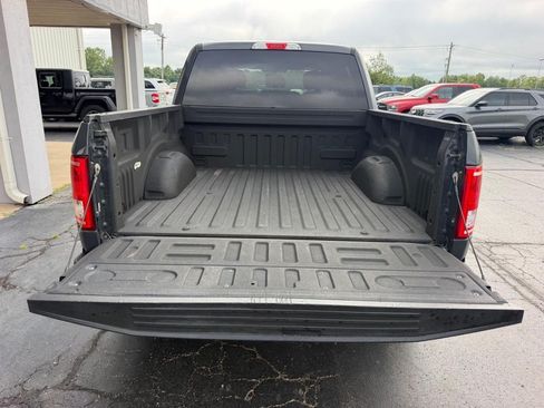Used 2017 Ford F150 XLT AWD/4WD image 5