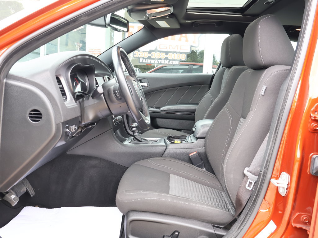 Used 2023 Dodge Charger SXT w/ Blacktop Special Edition AWD/4WD image 12