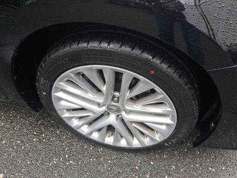 Used 2016 Lexus ES 350 w/ Luxury Package w/Wood Trim image 9