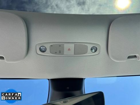 Used 2022 Tesla Model Y Performance AWD/4WD image 30