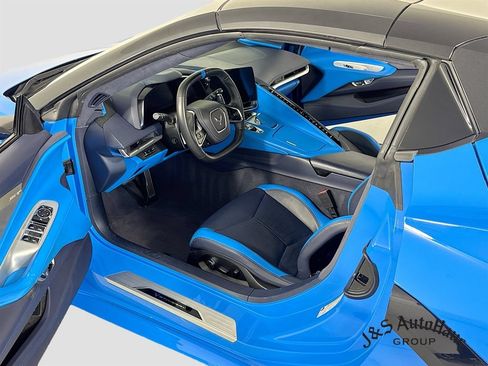 Used 2022 Chevrolet Corvette Stingray Premium Conv w/ 3LT RWD image 28