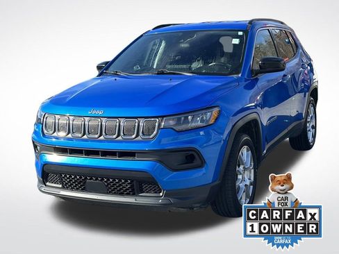 Used 2022 Jeep Compass Latitude image 5