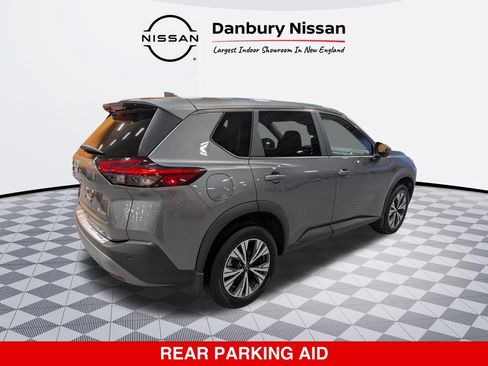 Used 2023 Nissan Rogue SV AWD/4WD image 3