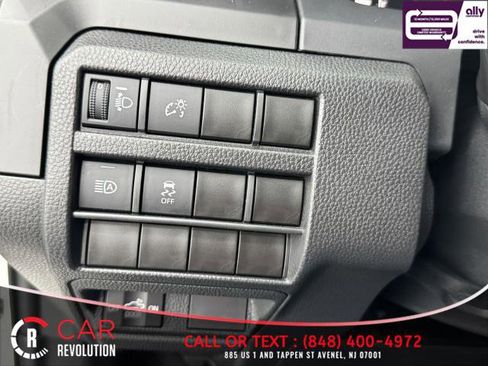 Used 2024 Toyota Tacoma SR image 37