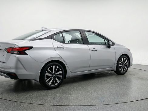 Used 2025 Nissan Versa SV FWD image 9