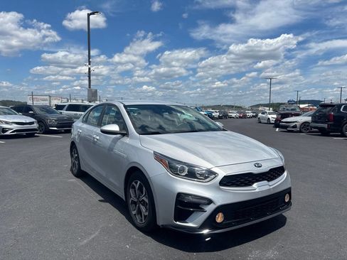 Used 2020 Kia Forte LXS FWD image 1
