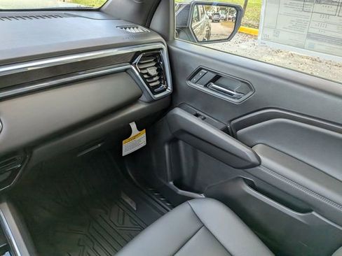 New 2026 GMC Canyon Elevation w/ Convenience Package RWD image 18