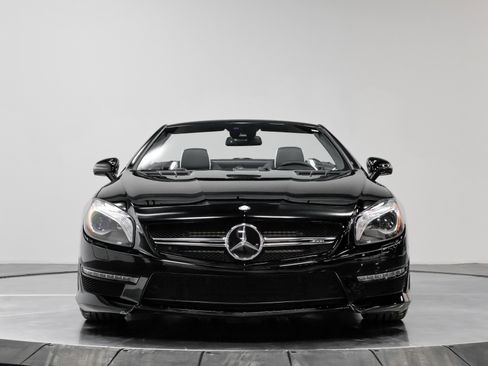 Used 2015 Mercedes-Benz SL 63 AMG w/ Driver Assistance Package image 24