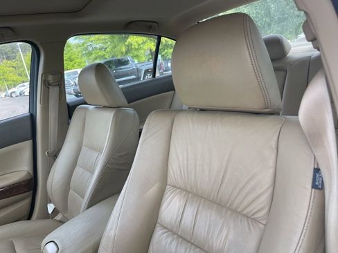 Used 2010 Honda Accord EX-L image 13