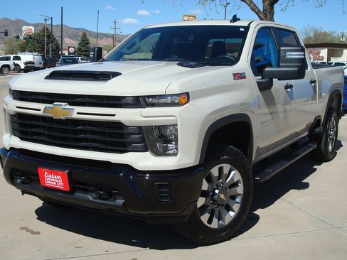 New 2026 Chevrolet Silverado 2500 Custom w/ Custom Value Package AWD/4WD image 1