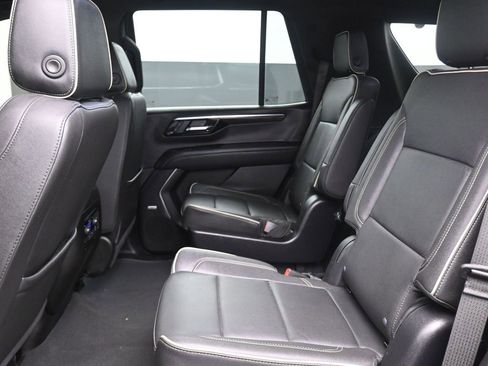 Used 2025 Chevrolet Tahoe Premier image 14