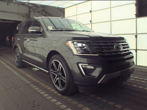 Used 2020 Ford Expedition Limited w/ Special Edition Package RWD image 5