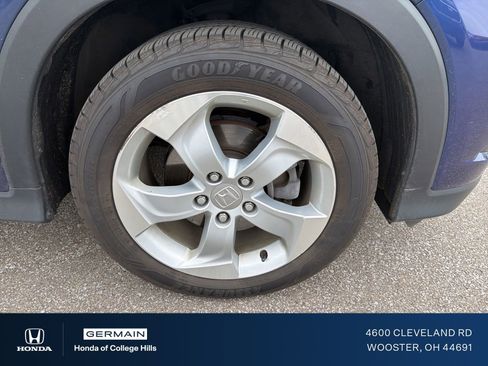 Used 2016 Honda HR-V EX image 4