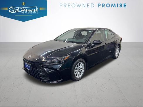 Used 2025 Toyota Camry LE w/ Convenience Package AWD/4WD image 1