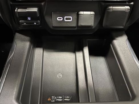 Used 2020 GMC Sierra 1500 AT4 w/ AT4 Premium Package AWD/4WD image 35