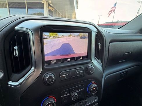 Used 2020 Chevrolet Silverado 1500 RST AWD/4WD image 9