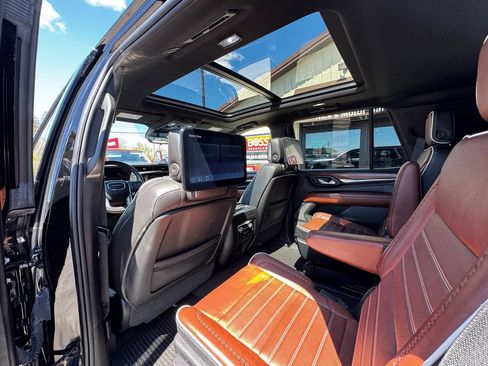 Used 2023 GMC Yukon Denali Ultimate AWD/4WD image 42