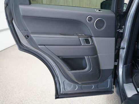 Used 2018 Land Rover Range Rover Sport HSE AWD/4WD image 37