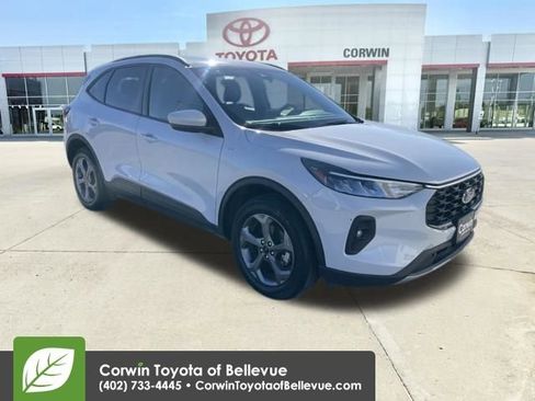 Used 2025 Ford Escape ST-Line Select image 1