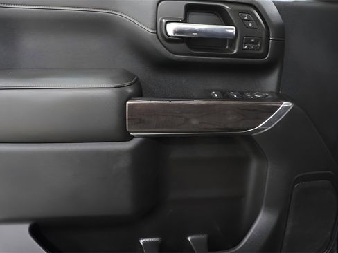 Used 2020 Chevrolet Silverado 2500 LTZ image 22