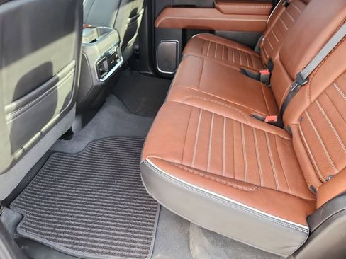 Used 2024 GMC Sierra 1500 Denali Ultimate image 9