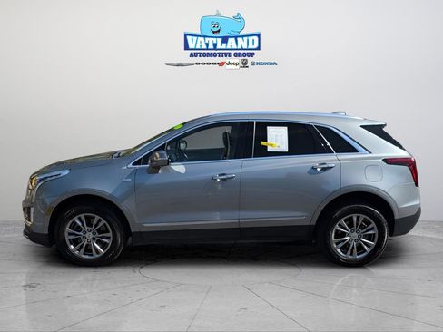 Used 2023 Cadillac XT5 Premium Luxury image 2