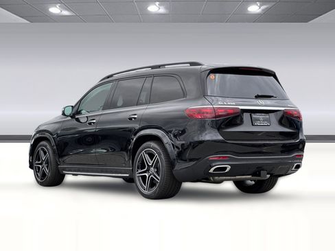 Used 2026 Mercedes-Benz GLS 450 4MATIC image 3